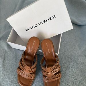 Marc Fisher Melita Tan Strappy Heels

Gently worn, Size 9
Heel height 3 1/2"